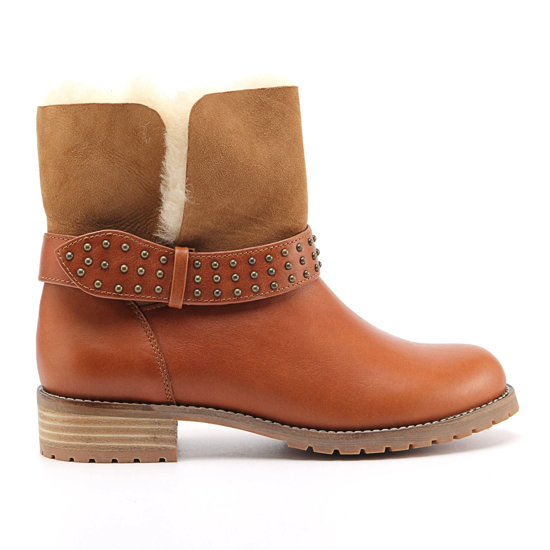 Luxurious Amber Leather Boots: Rugged Style, Timeless Appeal.